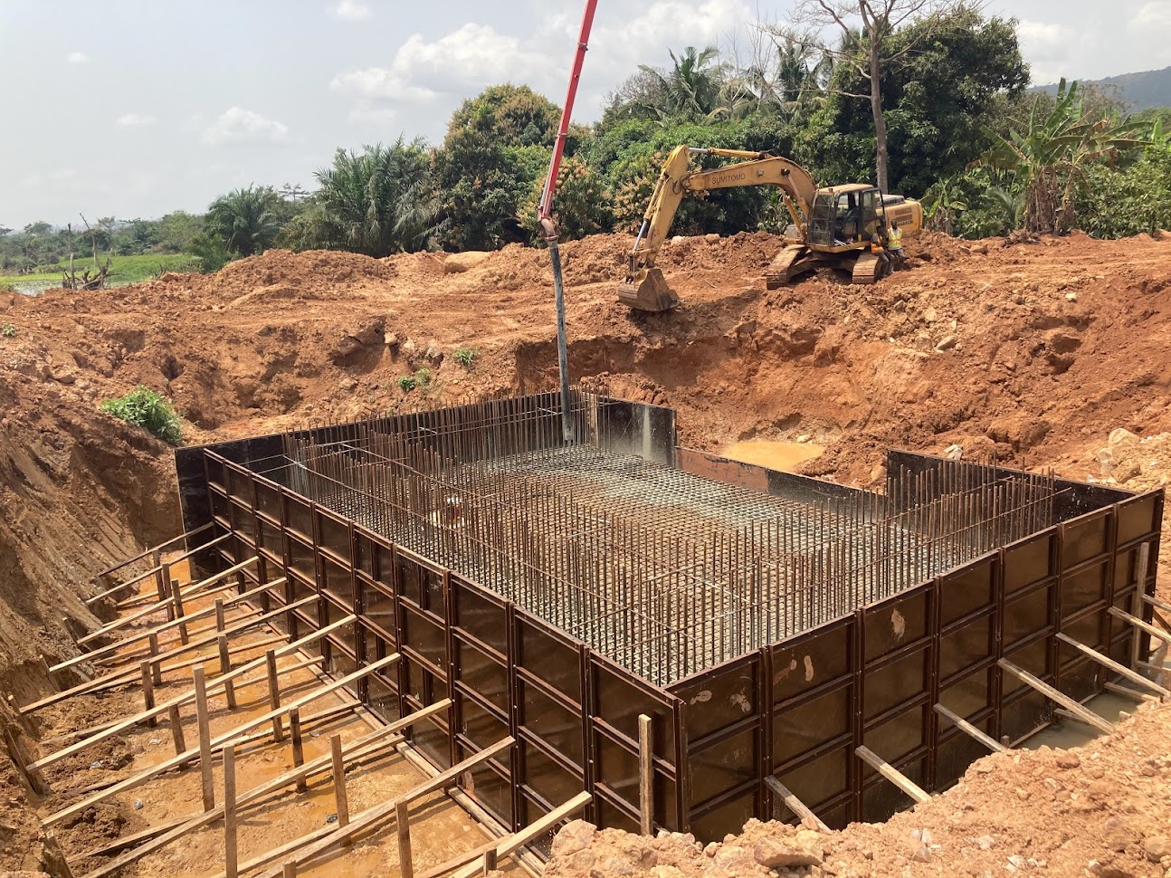 Reinforced concrete culvert construction with concrete pump — road crossing box culvert design and construction in Accra, Ghana